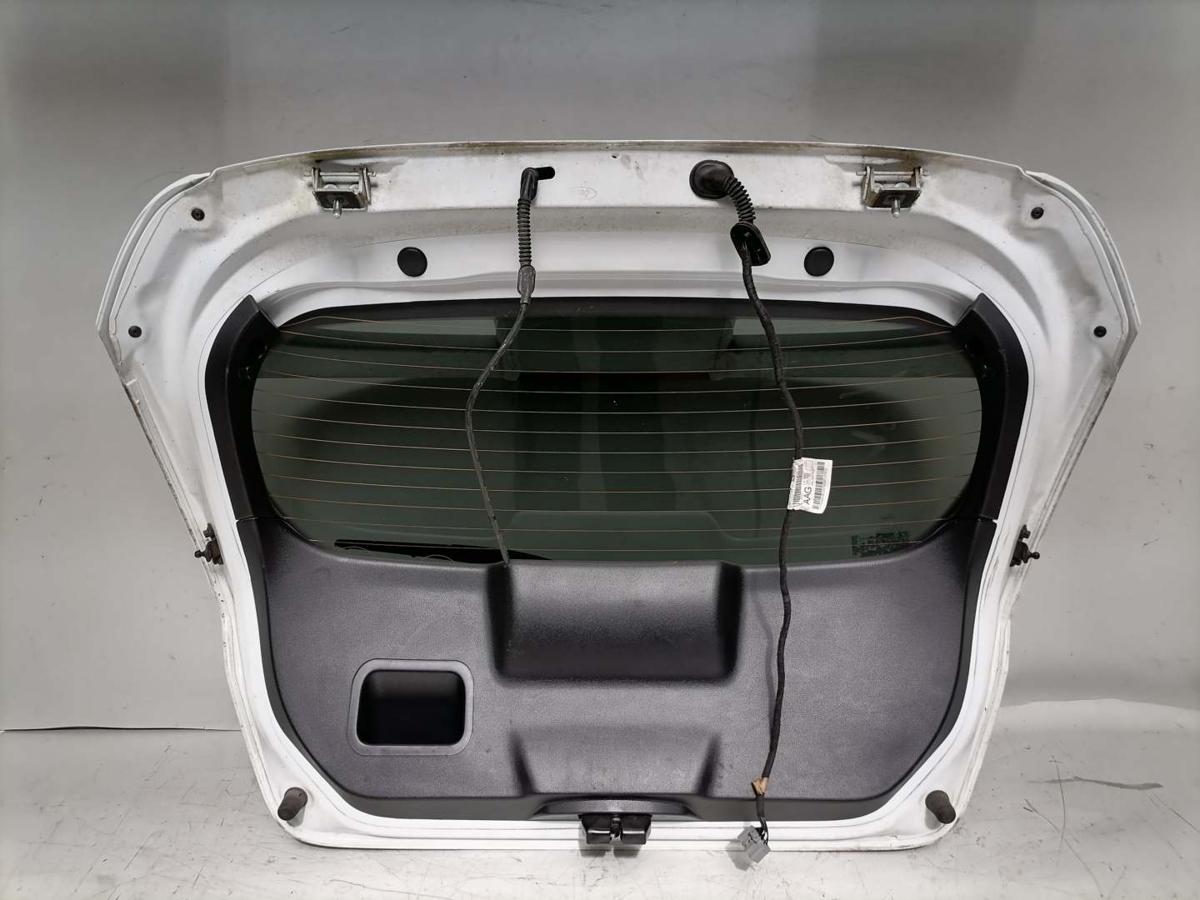 Ford Fiesta 2AJ original Heckklappe mit Heckscheibe Frost Wei&szlig; Bj.2011